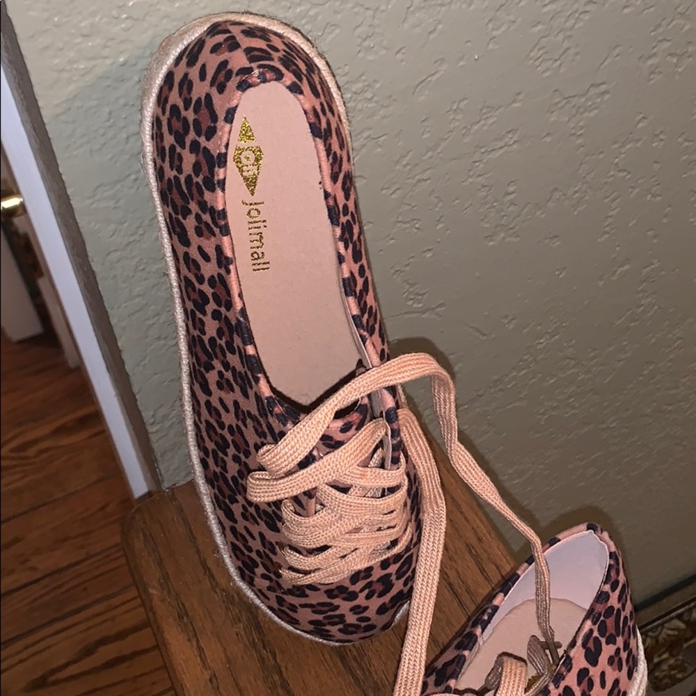 Leopard Rope Shoes - Picture 2 of 6